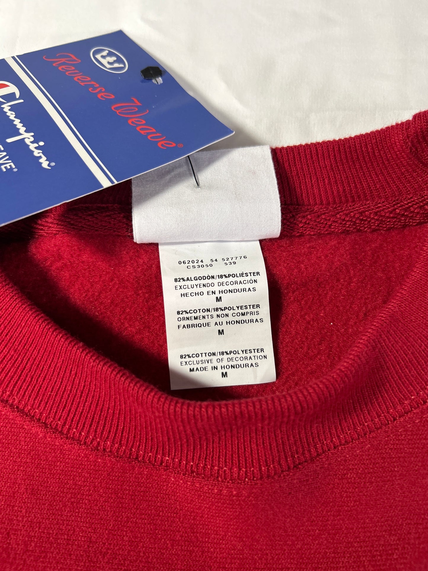 Champion Reverse Weave Crewneck Mens Sz Medium Red Pullover Sweatshirt